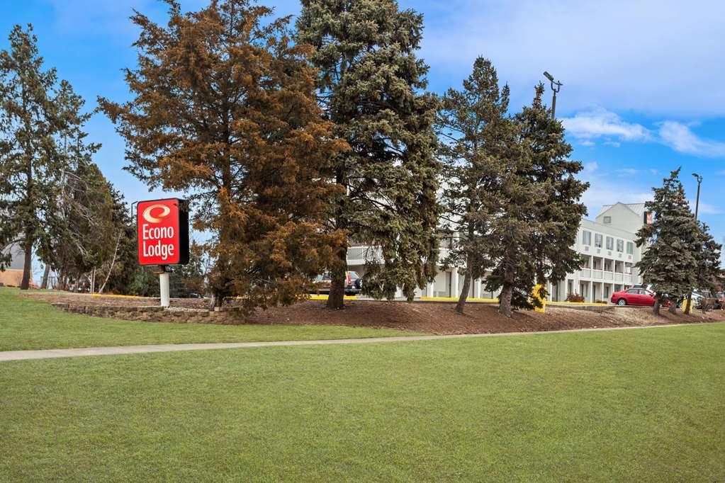 Econo Lodge Willowbrook Exterior foto